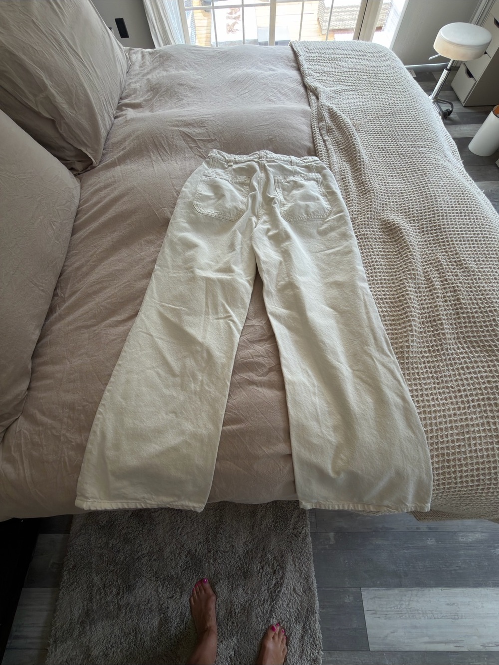 We The Free Women’s Cream- Neutral Beige Tone jeans